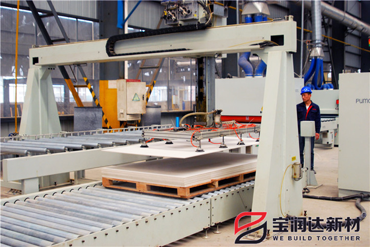 寶潤達外墻保溫裝飾一體板生產(chǎn)