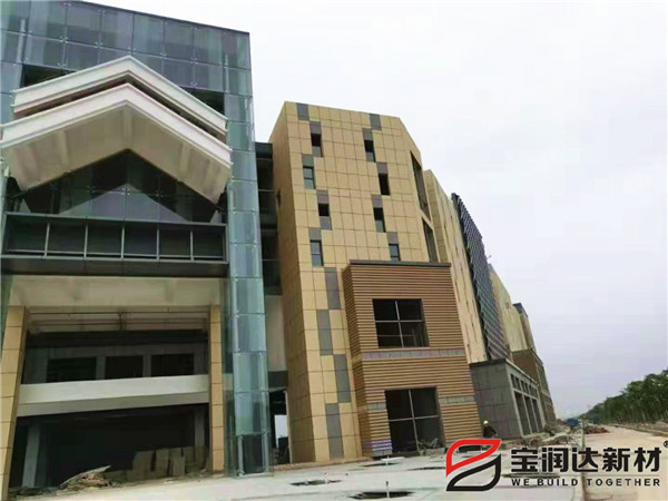 寶潤達(dá)一體板應(yīng)用中國-馬來西亞欽州產(chǎn)業(yè)園項(xiàng)目